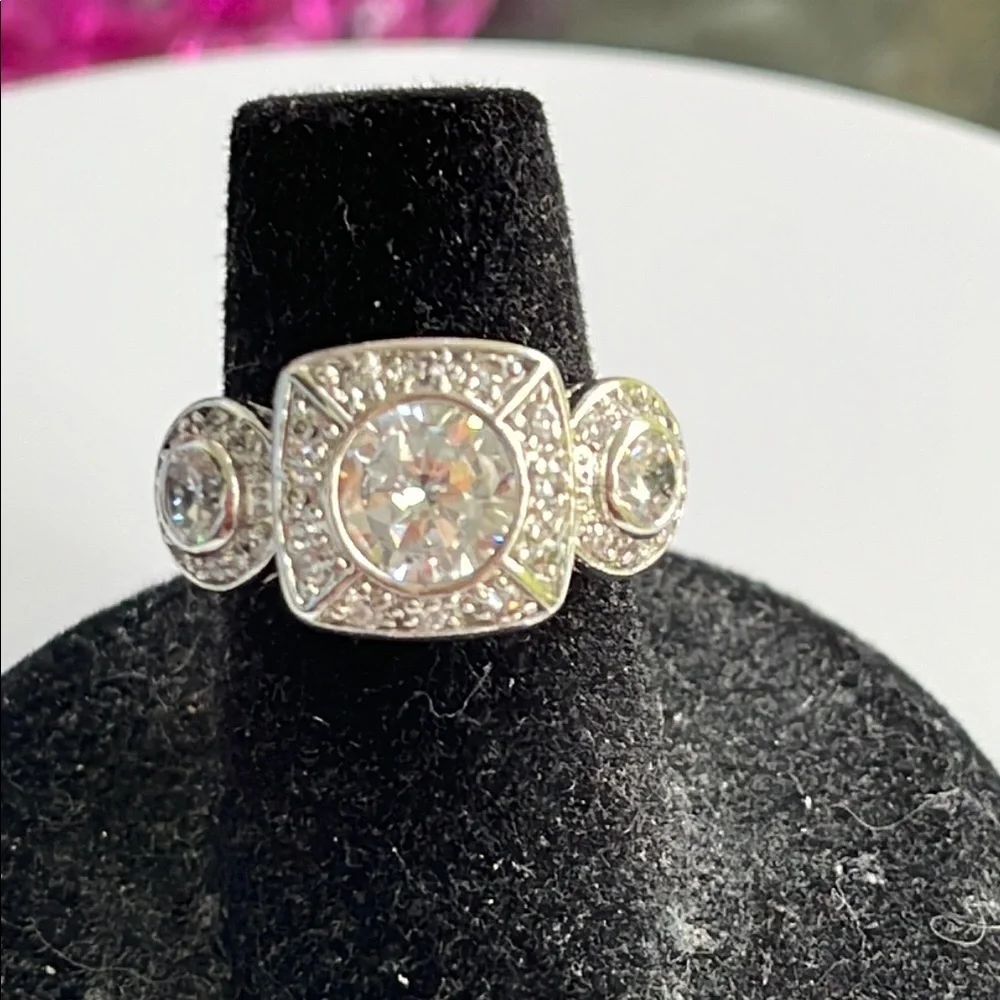 Art Deco-Inspired Ring with rhinestones and crystals
